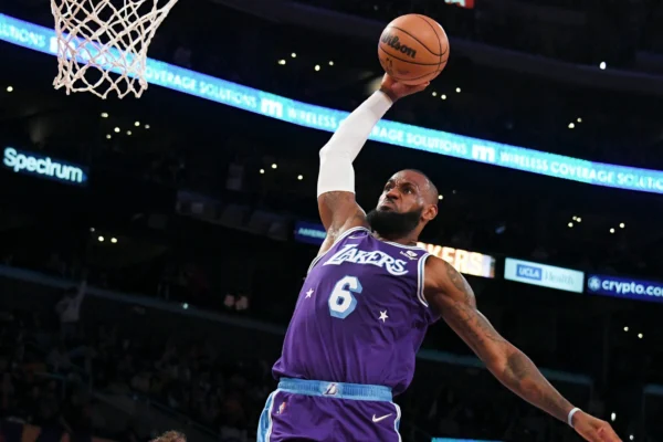 玩運彩即時比分nba|🏀2024 NBA總冠軍預測攻略!從盤口到分析技巧,一起在JY娛樂城贏在起跑點!